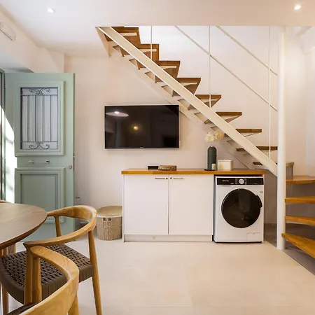 Cf Suite, Elegant Old Town Retreat, With Fortezza Views Apartment Rethymno
