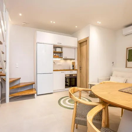 Apartment Cf Suite, Elegant Old Town Retreat, With Fortezza Views