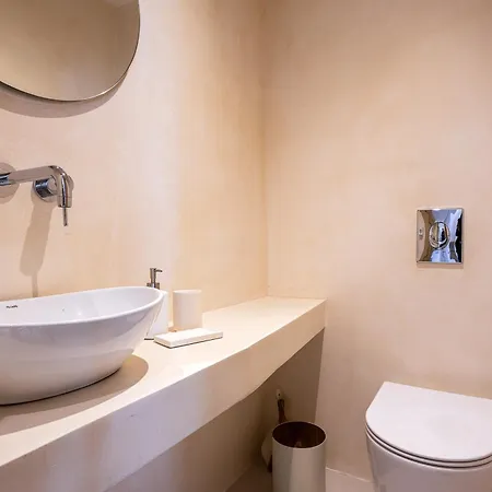 Apartment Cf Suite, Elegant Old Town Retreat, With Fortezza Views